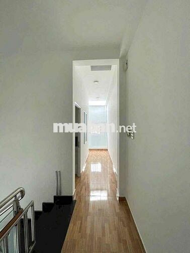 Cho thuê nhà hẻm xe hơi gần BV Thủ Đức,/đs 16,p.Linh Trung giá 9tr