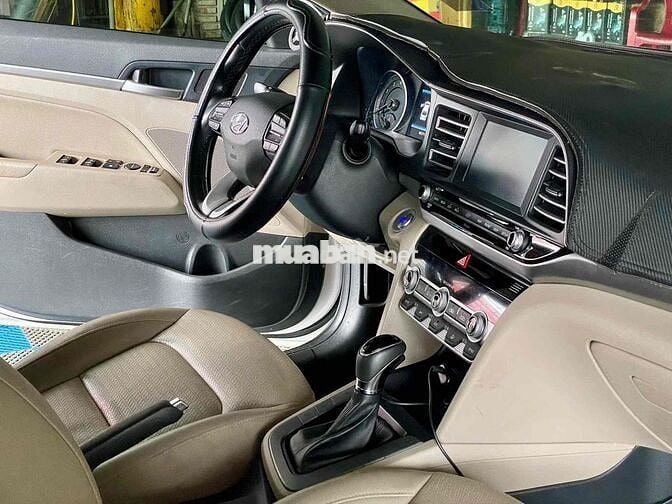 Hyundai Elantra 2020 2.0 AT Màu Trắng Cực Đẹp