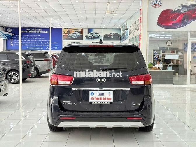 KIA SEDONA 2.2L DATH FULL DẦU 2018 Đen