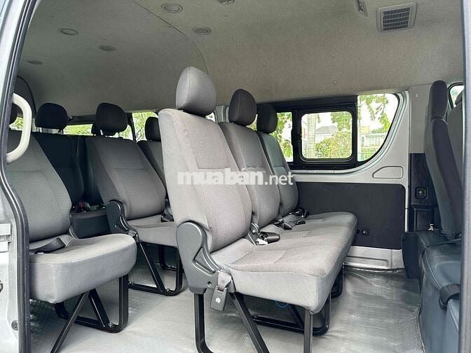 Cần Bán - Toyota Hiace - 2014 - Máy dầu nhập Nhật