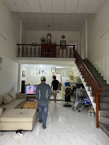 Bán nhà gác lửng đúc đường Lê Đỉnh