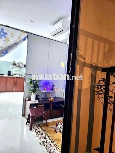 Phòng căn hộ view thoáng mát 2 ban công