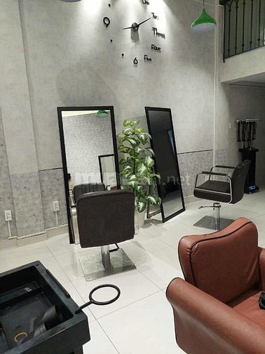 Tuyển thợ phụ làm việc tại quận 10 tphcm