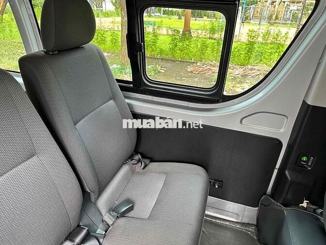 Cần Bán - Toyota Hiace - 2014 - Máy dầu nhập Nhật