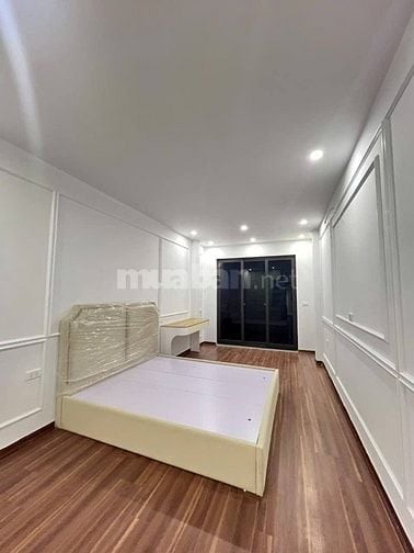 Tôi Chính Chủ Cần Bán Nhà Văn Quán - Ngõ Nông - Ô Tô Đỗ Cửa.