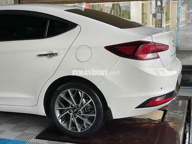 Hyundai Elantra 2020 2.0 AT Màu Trắng Cực Đẹp