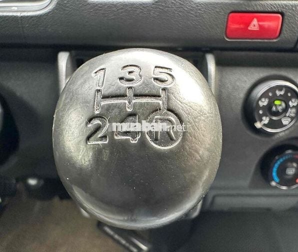 Cần Bán - Toyota Hiace - 2014 - Máy dầu nhập Nhật