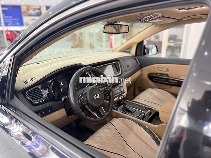 KIA SEDONA 2.2L DATH FULL DẦU 2018 Đen