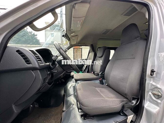 Cần Bán - Toyota Hiace - 2014 - Máy dầu nhập Nhật