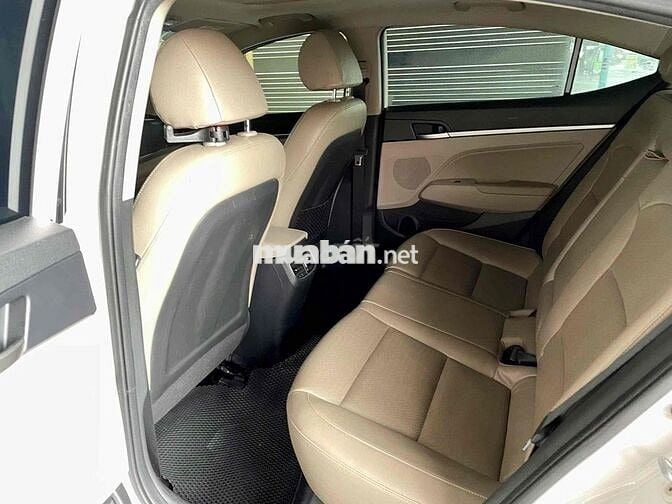 Hyundai Elantra 2020 2.0 AT Màu Trắng Cực Đẹp