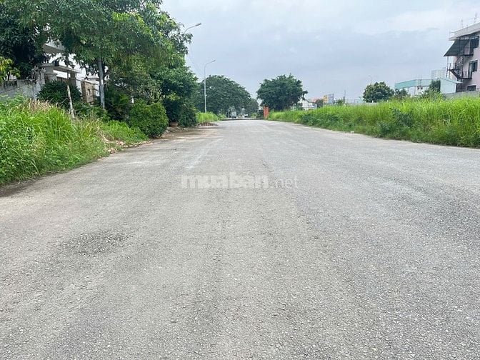 Bán lô biệt thự 10x20, vị trí đẹp KDC Kiến Á, Quận 9 