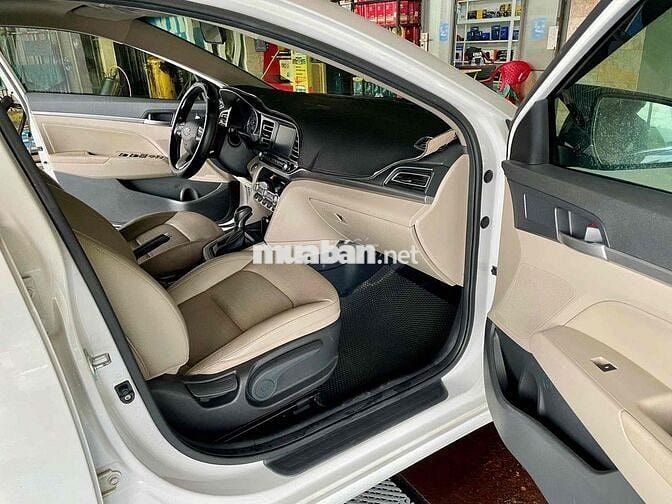 Hyundai Elantra 2020 2.0 AT Màu Trắng Cực Đẹp