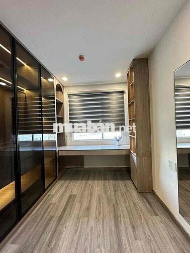 Cần bán căn 3 Phòng ngủ & 2WC; Đủ nội thất. LH xem nhà thực tế !