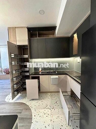 Cần bán căn 3 Phòng ngủ & 2WC; Đủ nội thất. LH xem nhà thực tế !