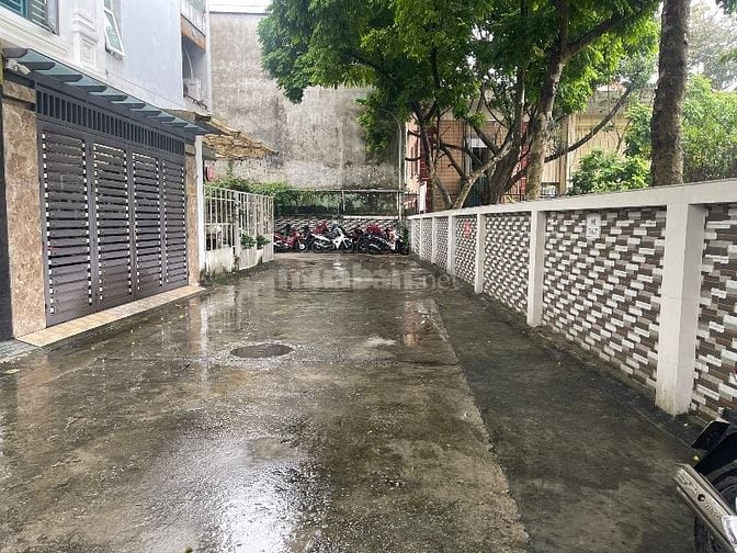 Cực hiếm Nhà Đào Tấn ngõ thông ô tô  đỗ cửa,mặt tiền khủng, kinh doanh