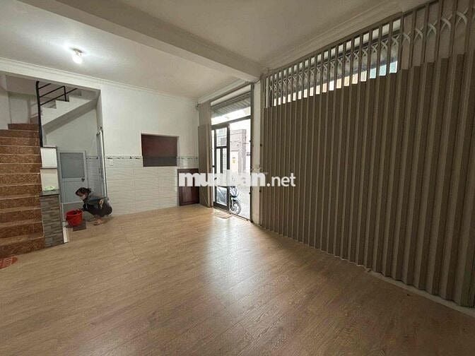 Cho thuê nhà HXT Trần Hưng Đạo P Cầu Kho Q1.