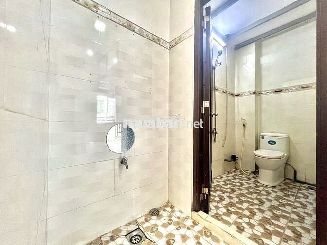 Khai Trương Phòng Gác Lửng Đón Nắng Gần Đại Học Văn Hiến