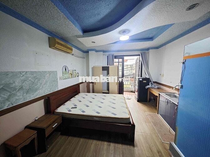 😘😘cho thuê 30m2 căn hộ  có ban công view đẹp thang máy mới setup