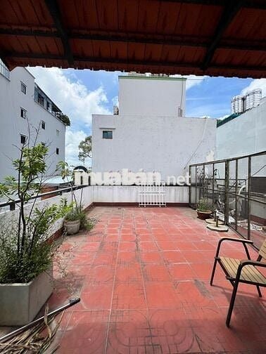 SIÊU PHẨM 2MT PHẠM VIẾT CHÁNH Q1. NGANG 15M NHÀ TRỐNG SUỐT GIÁ 5X !!!