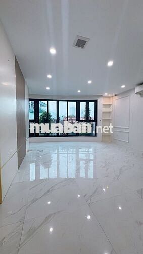 BÁN NHÀ ĐỐNG ĐA - 8 TẦNG THANG MÁY - GẦN PHỐ - OTO ĐỖ CỬA