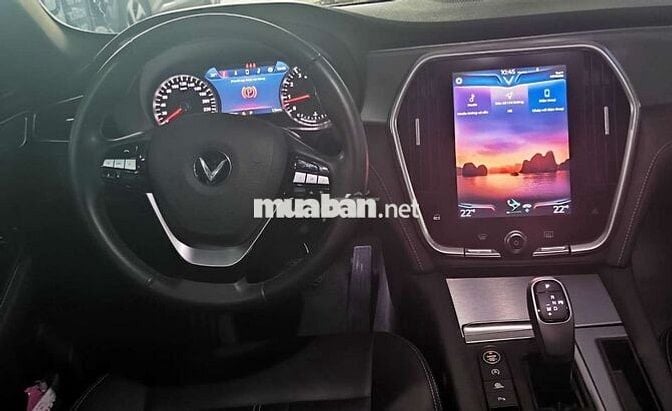 VinFast LUX A Premium 2.0 GĐ dùng đẹp như mới