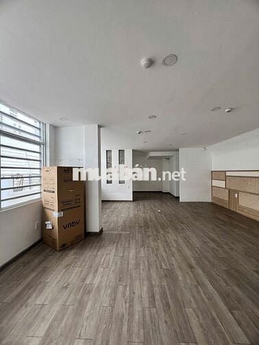 SIÊU PHẨM 2MT PHẠM VIẾT CHÁNH Q1. NGANG 15M NHÀ TRỐNG SUỐT GIÁ 5X !!!