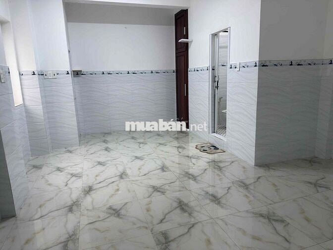 Cho thuê nhà HXT Trần Hưng Đạo P Cầu Kho Q1.