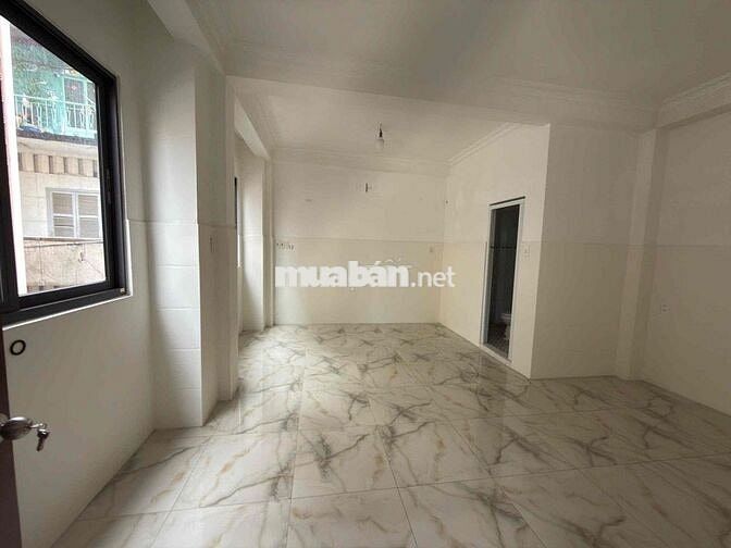 Cho thuê nhà HXT Trần Hưng Đạo P Cầu Kho Q1.