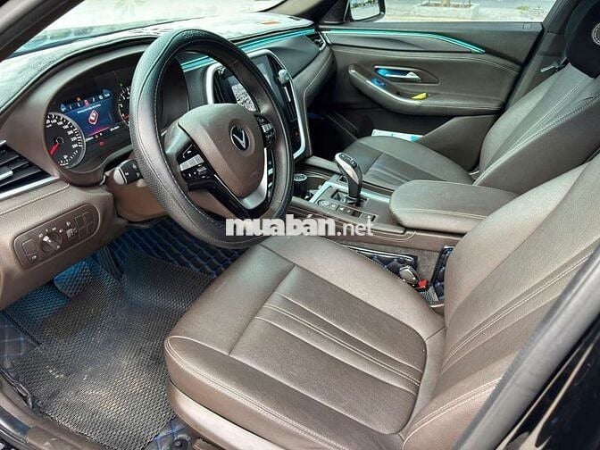 LUX A 2021 lướt 5 vạn lên nhiều đồ chơi siêu đẹp