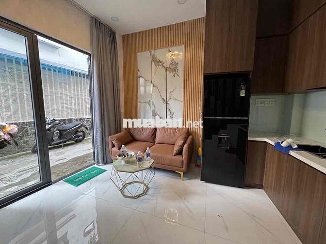 Hiếm - Nhà siêu rẻ, hai mặt tiền Hoàng Hoa Thám, BT. dt:40m2. chỉ 4 tỷ