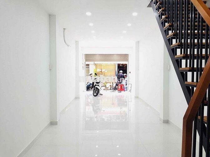 ✅Nhà thuê HẺM Ô TÔ, xây mới 3 tầng (3.5x15m) Âu Dương Lân