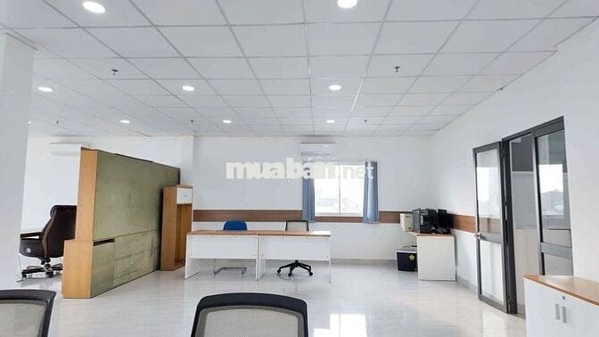 Cho thuê VP 120m2 Hai Bà Trưng full nội thất view cao thoáng mát