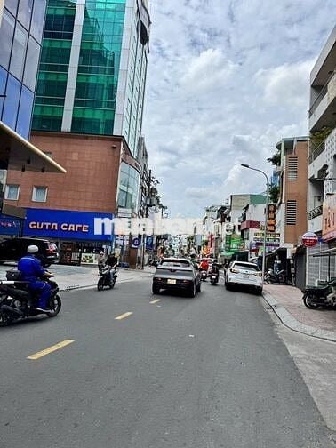 Giáp Quận 1, Nhà 56m2, 3 tầng 3PN, hẻm thông, gần mt Huỳnh Văn Bánh