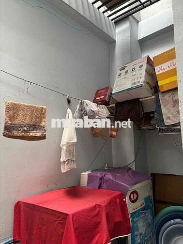 chị họ định cư qua mỹ nên bán nhà nhanh giá tốt