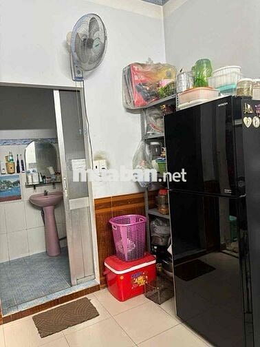 chị họ định cư qua mỹ nên bán nhà nhanh giá tốt