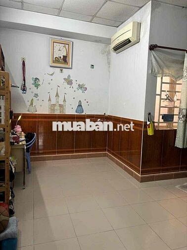 chị họ định cư qua mỹ nên bán nhà nhanh giá tốt