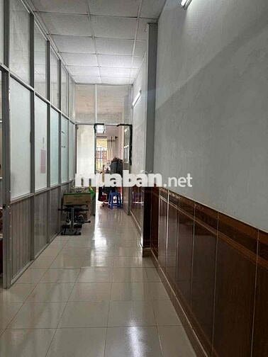 chị họ định cư qua mỹ nên bán nhà nhanh giá tốt