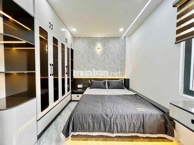 Nhà phố 5 tầng Tô Ký Quận 12. Dt 68m2 CN đủ. 4 PN + 5WC+ sân trước sau