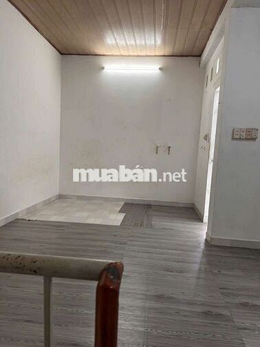 Cho thuê Nhà 1 trệt 1 lầu,32m2,q7