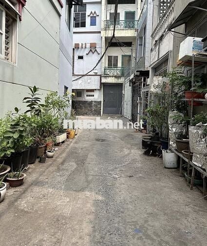 Giáp Quận 1, Nhà 56m2, 3 tầng 3PN, hẻm thông, gần mt Huỳnh Văn Bánh