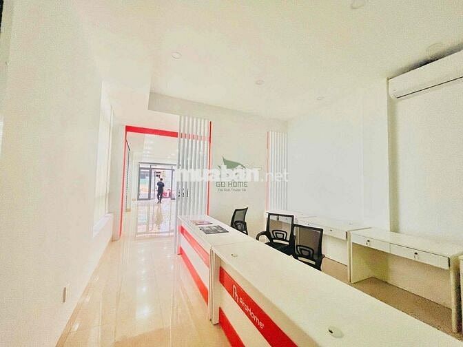 CHO THUÊ NHÀ KINH DOANH 5 TẦNG CÓ THANG MÁY ĐƯỜNG THÍCH QUẢNG ĐỨC GIÁ