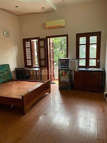 Bán nhà Trần Cung - Hoàng Quốc Việt - 70m2 - 5 Tầng - Chỉ 16 tỷ - Ô TÔ