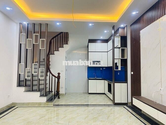 Chính chủ bán nhà 5 tầng 30,5m ( Xây mới nội thất cơ bản) hơn 5 tỷ