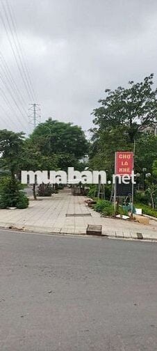 BÁN ĐẤT PHÂN LÔ ÔTÔ TRÁNH VỈA HÈ - NGAY NGÃ TƯ LÊ TRỌNG TẤN-TỐ HỮU