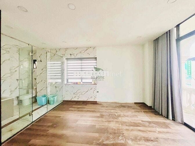 CHO THUÊ NHÀ KINH DOANH 5 TẦNG CÓ THANG MÁY ĐƯỜNG THÍCH QUẢNG ĐỨC GIÁ