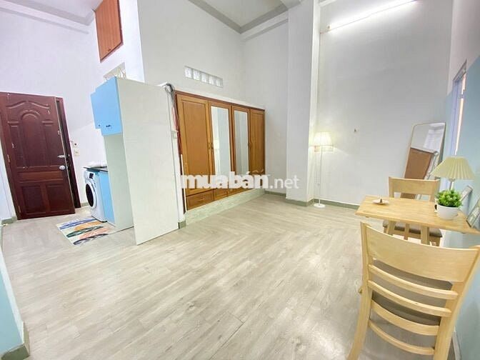 Thuê Căn Hộ 2PN 1PK 60m2 Cao Cấp Nguyễn Thượng Hiền Gần Chợ Bà Chiểu