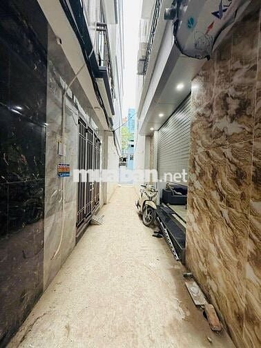 Chính chủ bán nhà 5 tầng 30,5m ( Xây mới nội thất cơ bản) hơn 5 tỷ