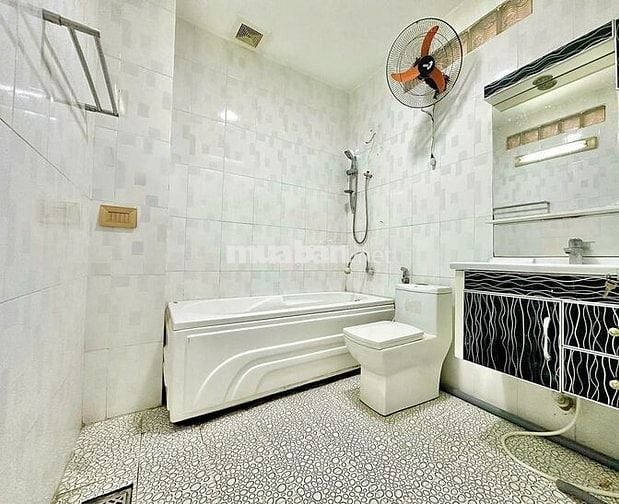 Thuê Căn Hộ 2PN 1PK 60m2 Cao Cấp Nguyễn Thượng Hiền Gần Chợ Bà Chiểu