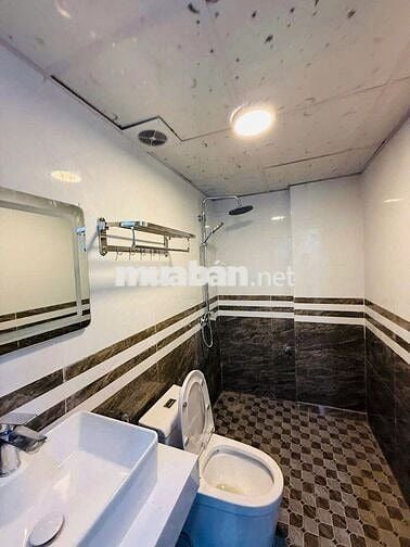 Chính chủ bán nhà 5 tầng 30,5m ( Xây mới nội thất cơ bản) hơn 5 tỷ