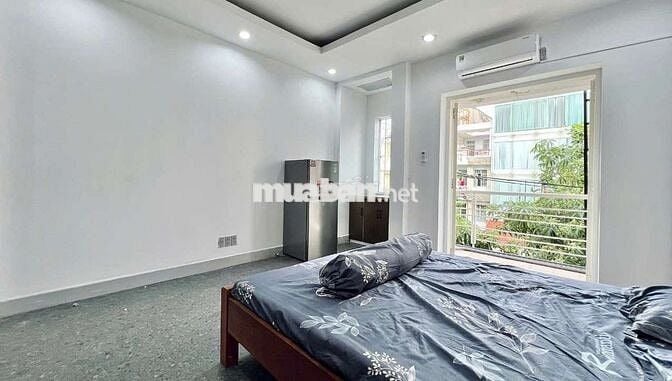 MỚI! STUDIO BAN CÔNG RỘNG, FULL NỘI THẤT GẦN NGÃ TƯ HÀNG XANH, ĐH GTVT